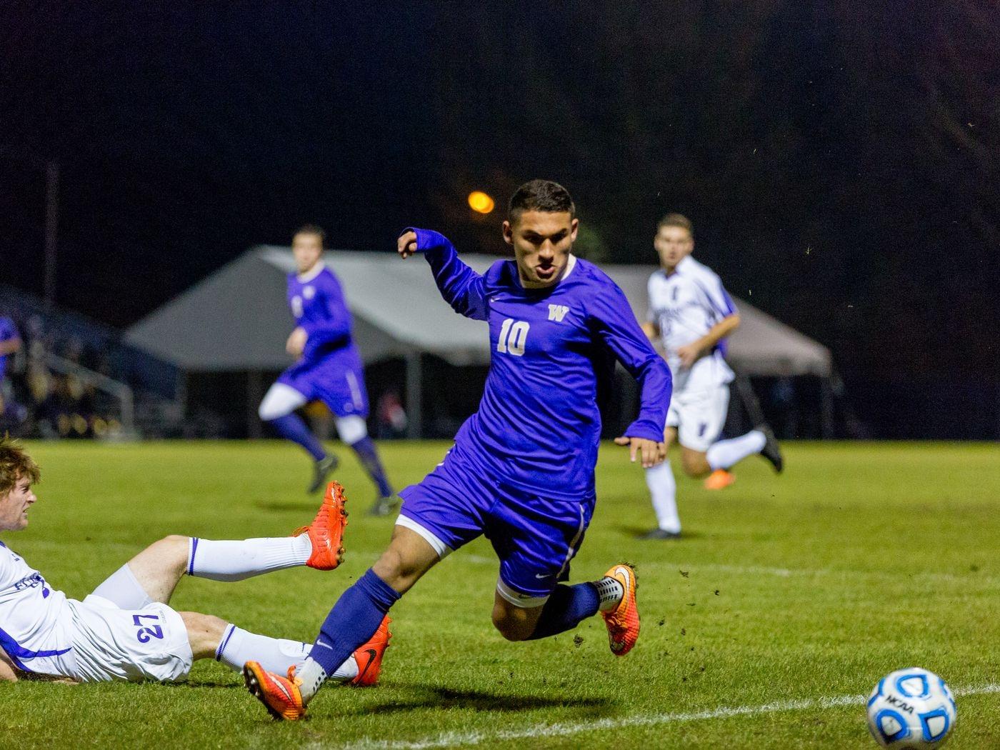 Cristian Roldan Washington men's soccer